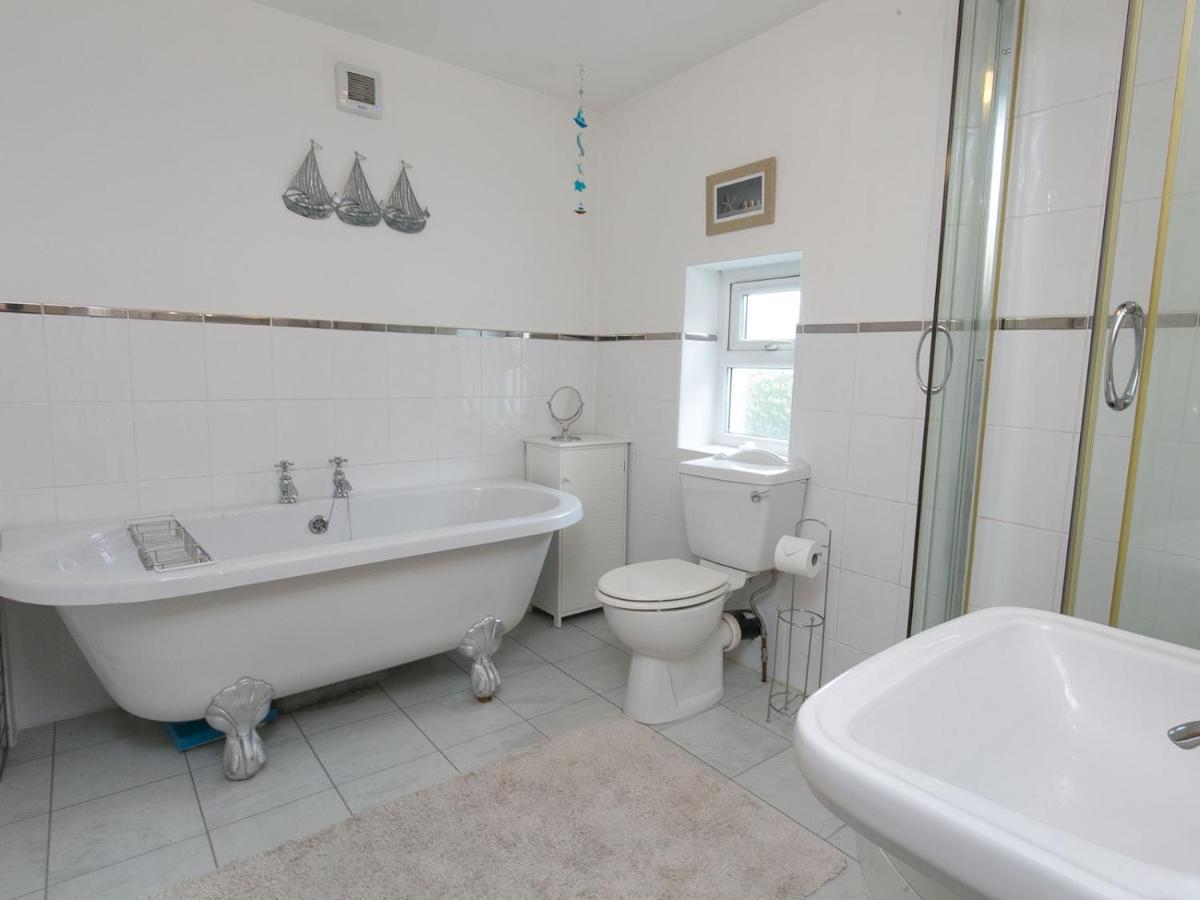Pass The Keys Comfortable Stone Built Cottage In Menai Bridge Kültér fotó